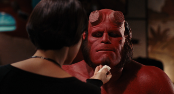  II:   / Hellboy II: The Golden Army